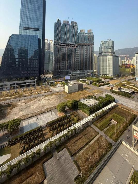 香港九龙启德1号楼龄新又近地铁站,簇新装修,外望公园景