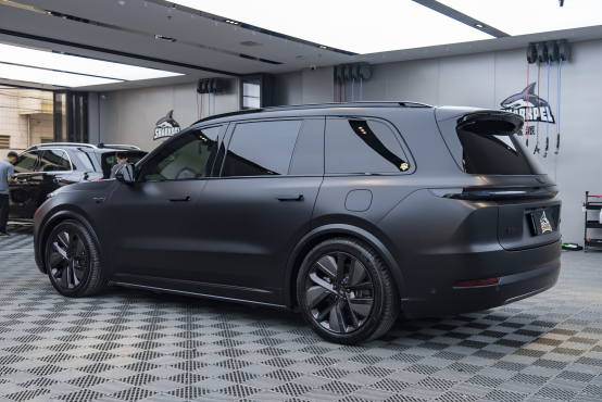 当理想l9贴上哑光车衣,真的帅啊!