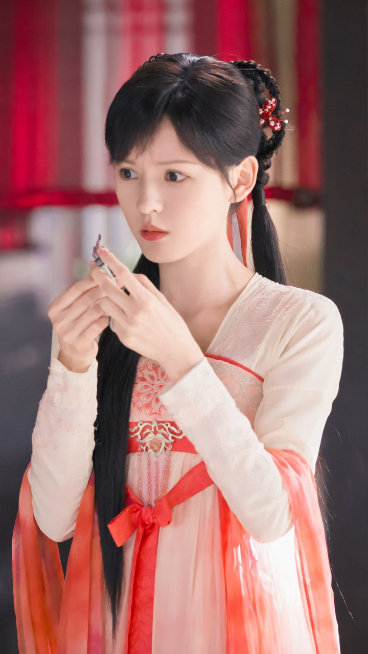 《琉璃》褚玲珑服饰装扮欣赏,哪一个装扮惊艳到你了?