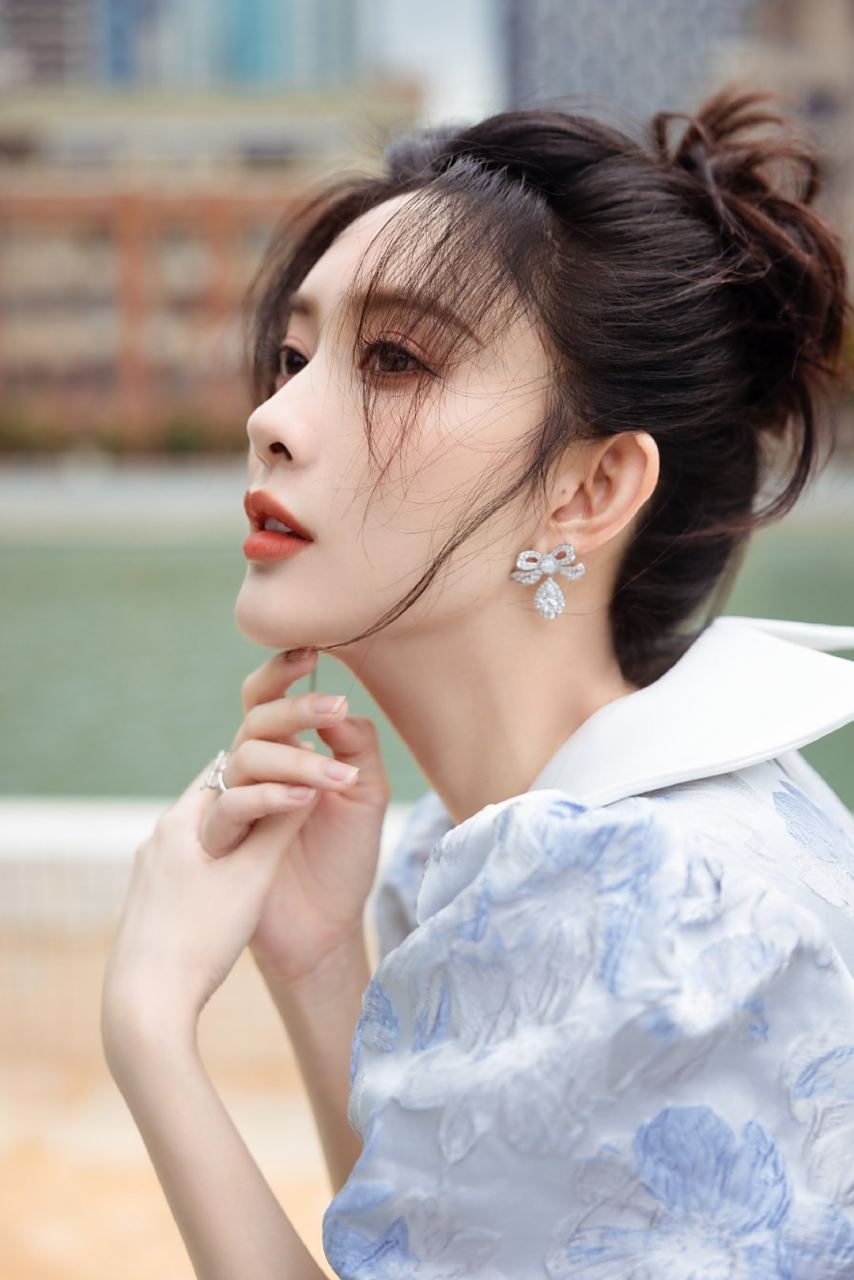 孟子义高清壁纸头像(四十五)[鲜花]