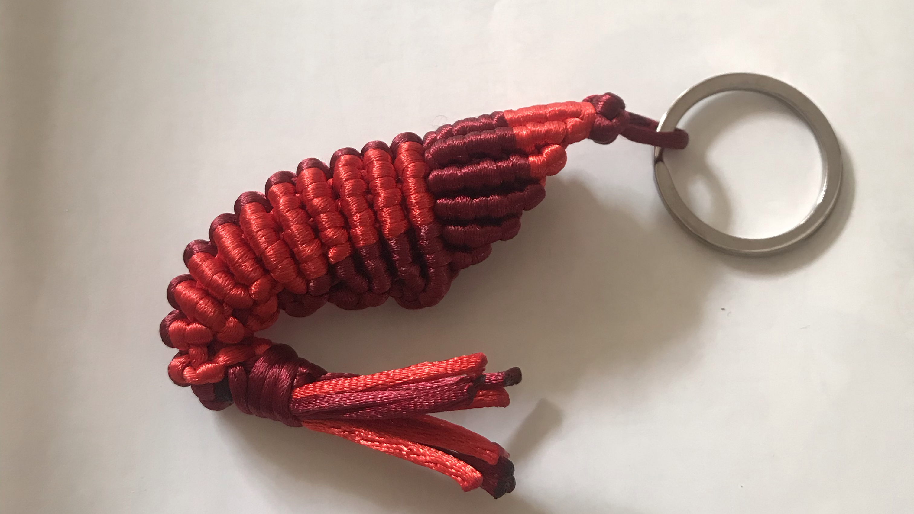 中国结之虾的教程编法二,大虾吊坠,一起动手编吧