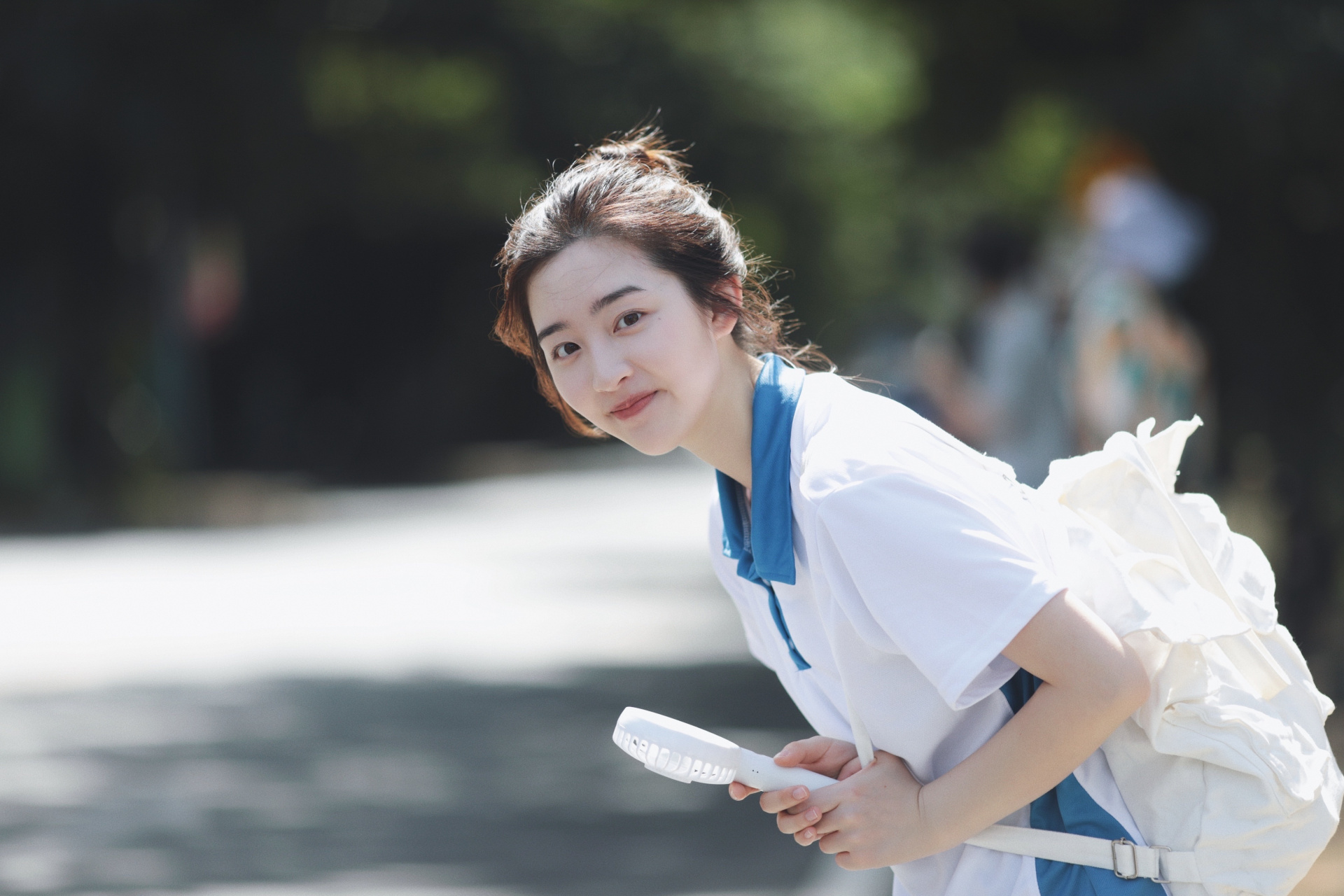 邓恩熙#   #娱乐最前沿#  邓恩熙【校服写真】[照相机]