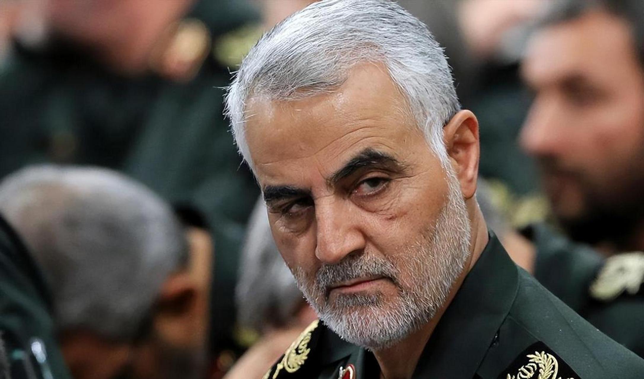 【伊朗无人机小摩托变超跑,蓬佩奥惨了】  8月21日伊朗总统莱西参观了