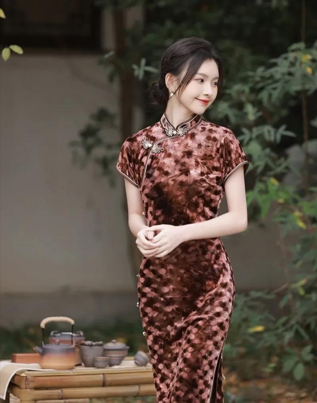 旗袍,对中国女性知性美以及完美身材最好的体现#遇见好身材#美女