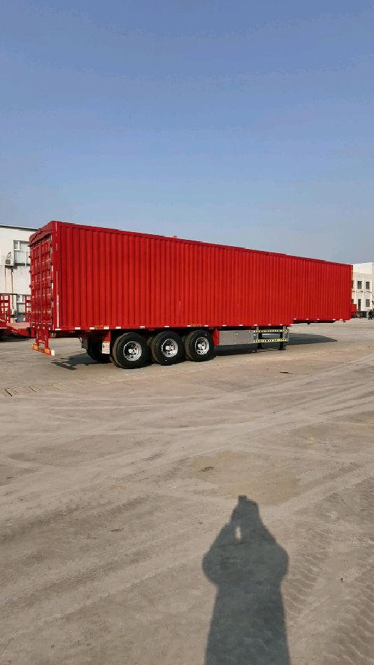 1375米高低板飞翼箱式半挂车翼开启式箱式运输挂车