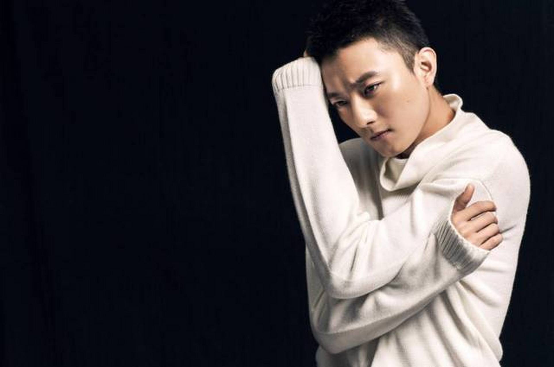 电视剧《狂飙》走红后,苏小玎也水涨船高,凭借阴险狠辣的"高启盛"一角