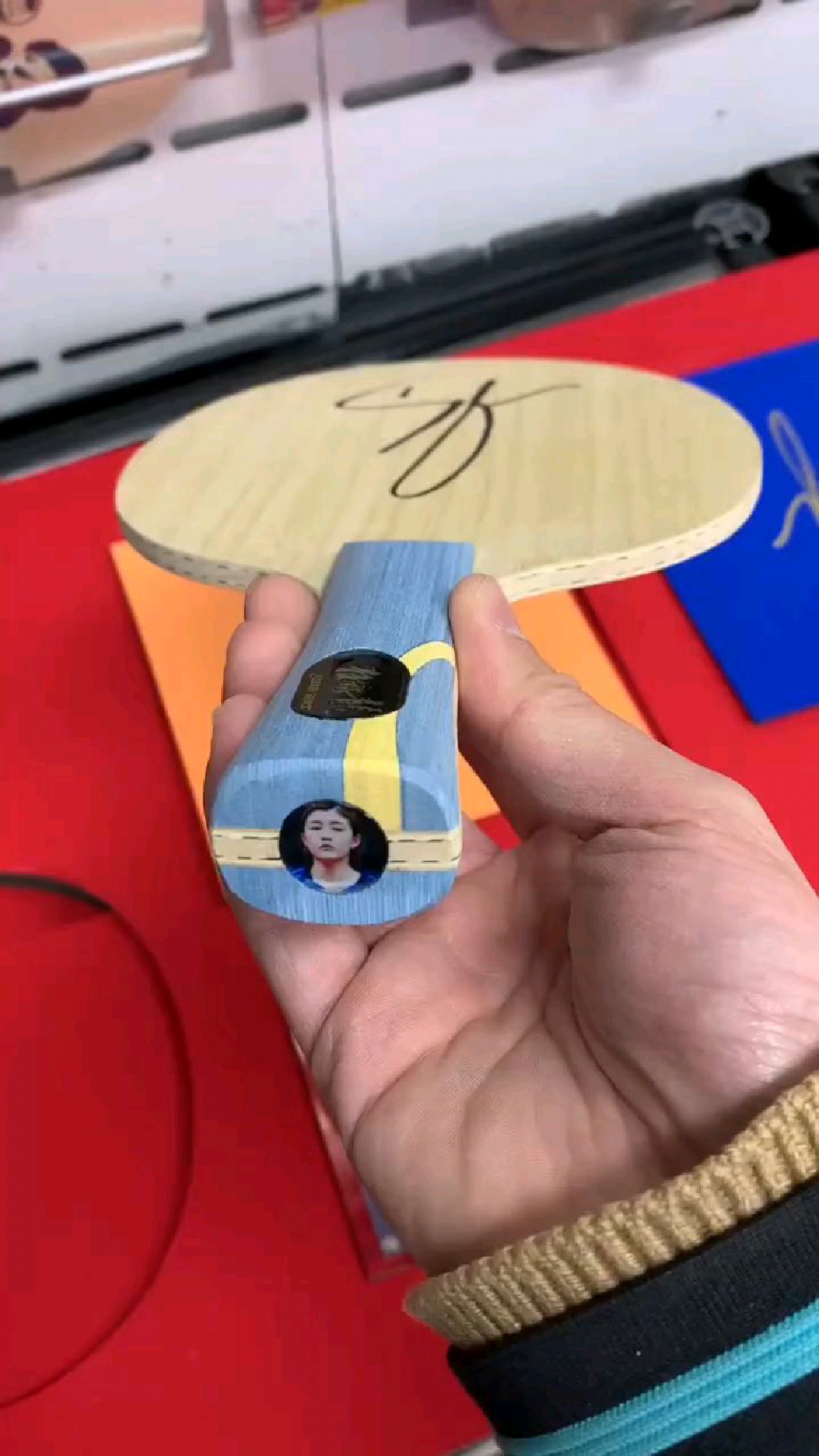 陈梦签名,愿我拿着球拍能给你能量 #陈梦