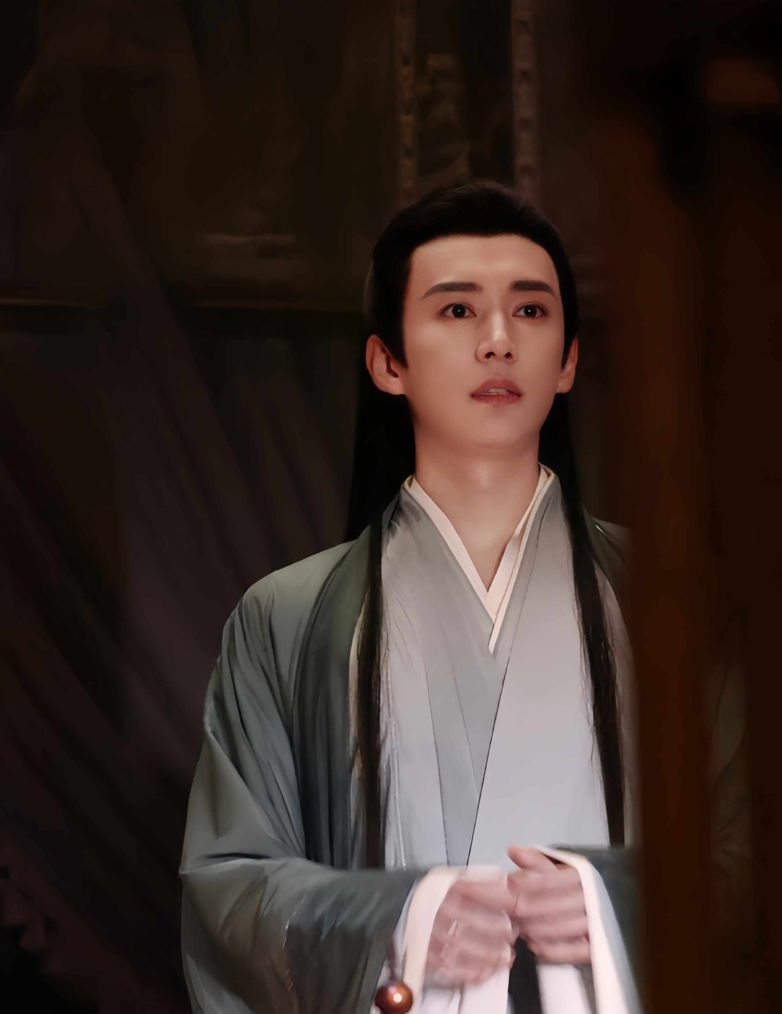 唐嫣,刘学义《念无双》:颜值爆表,妆造遭吐槽,首发海报引热议