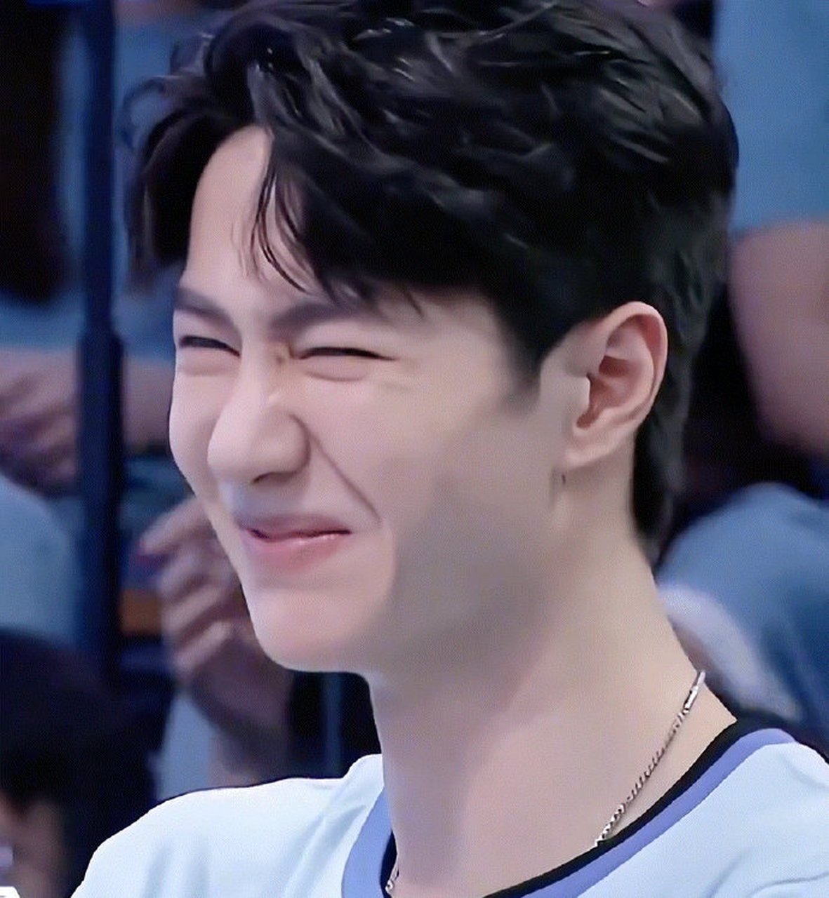 王一博大笑的时候真的好可爱啊,这是看到了啥? 676767#王一博