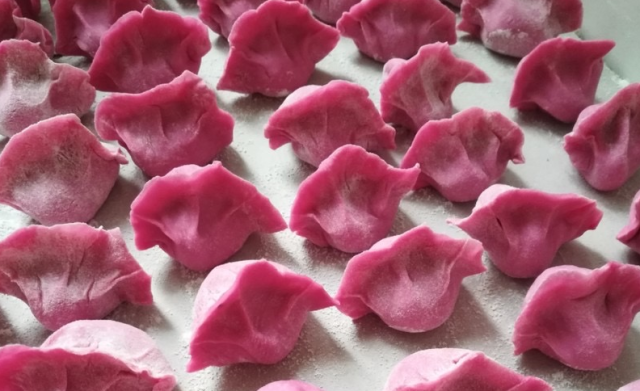 这个红色水饺,7月吃最美,又鲜又香还补钙,全家大小都喜欢