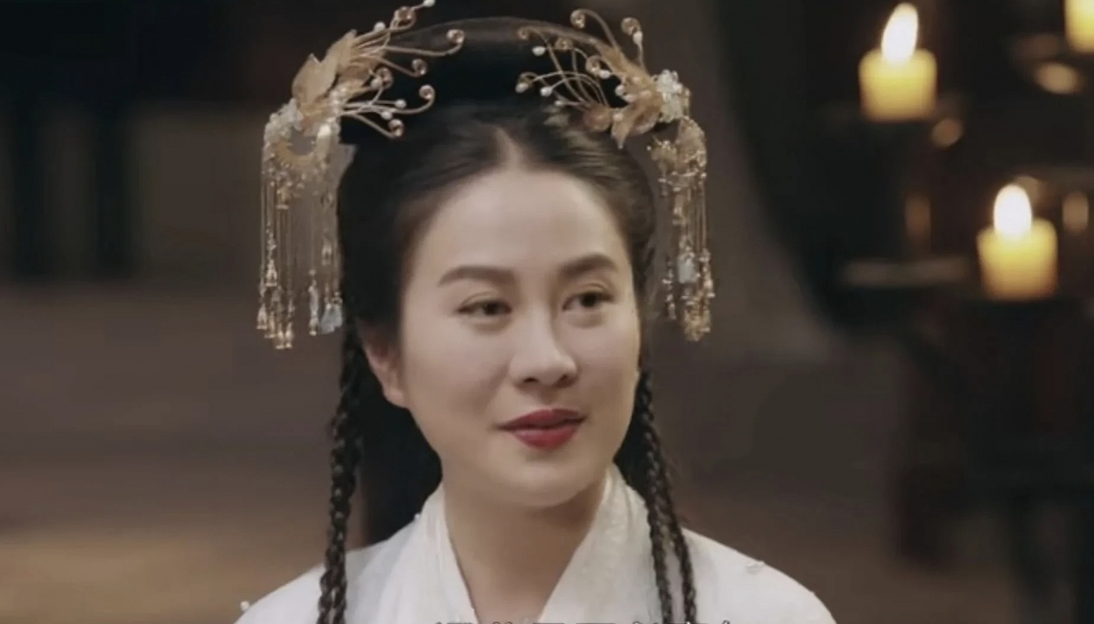 很多网友都在指责叶璇在《谯国夫人》扮嫩,说什么这么大年纪了还扮18