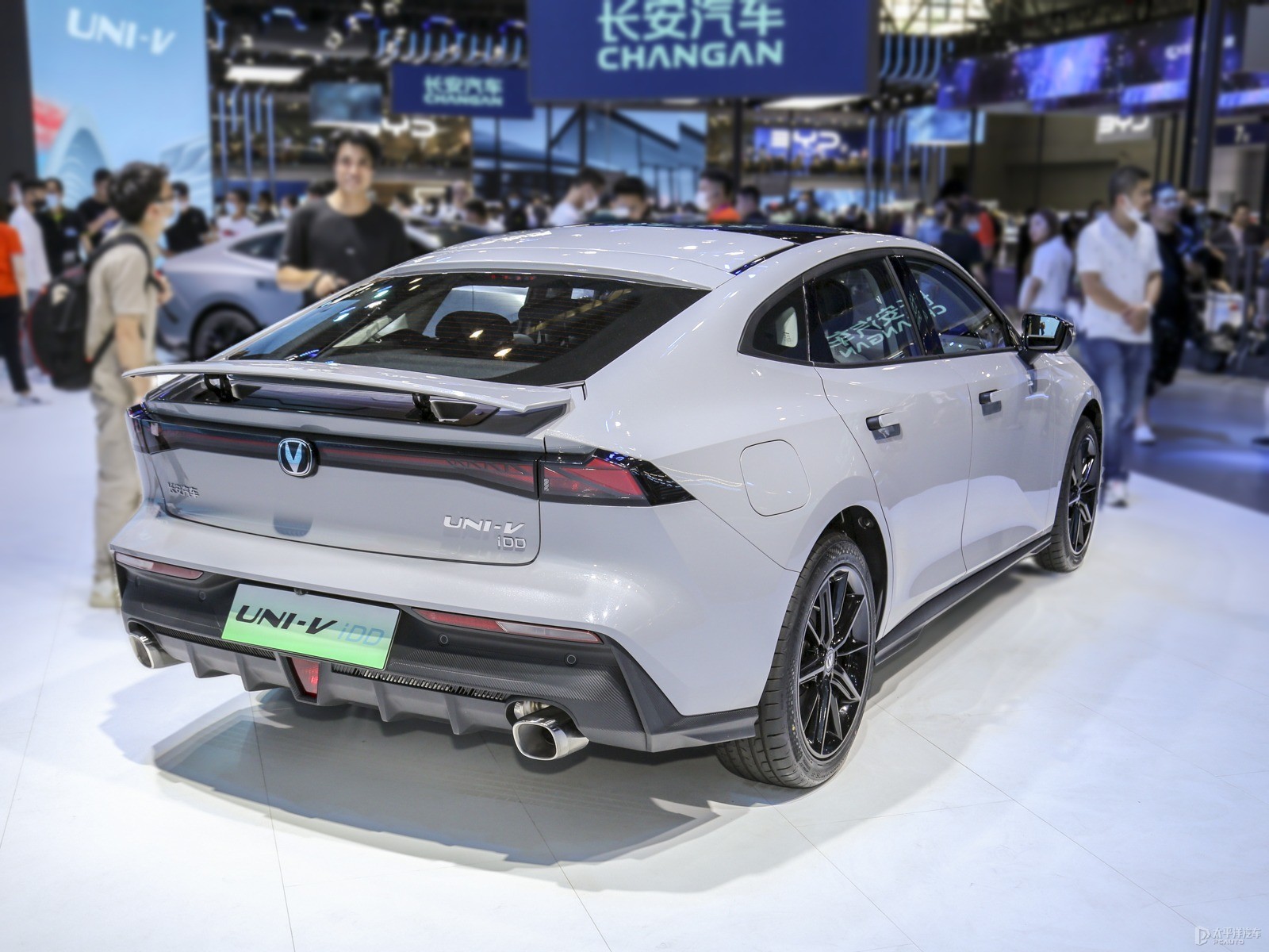 长安uni-v idd上市,蓝鲸1.5t混动让产品力大增!