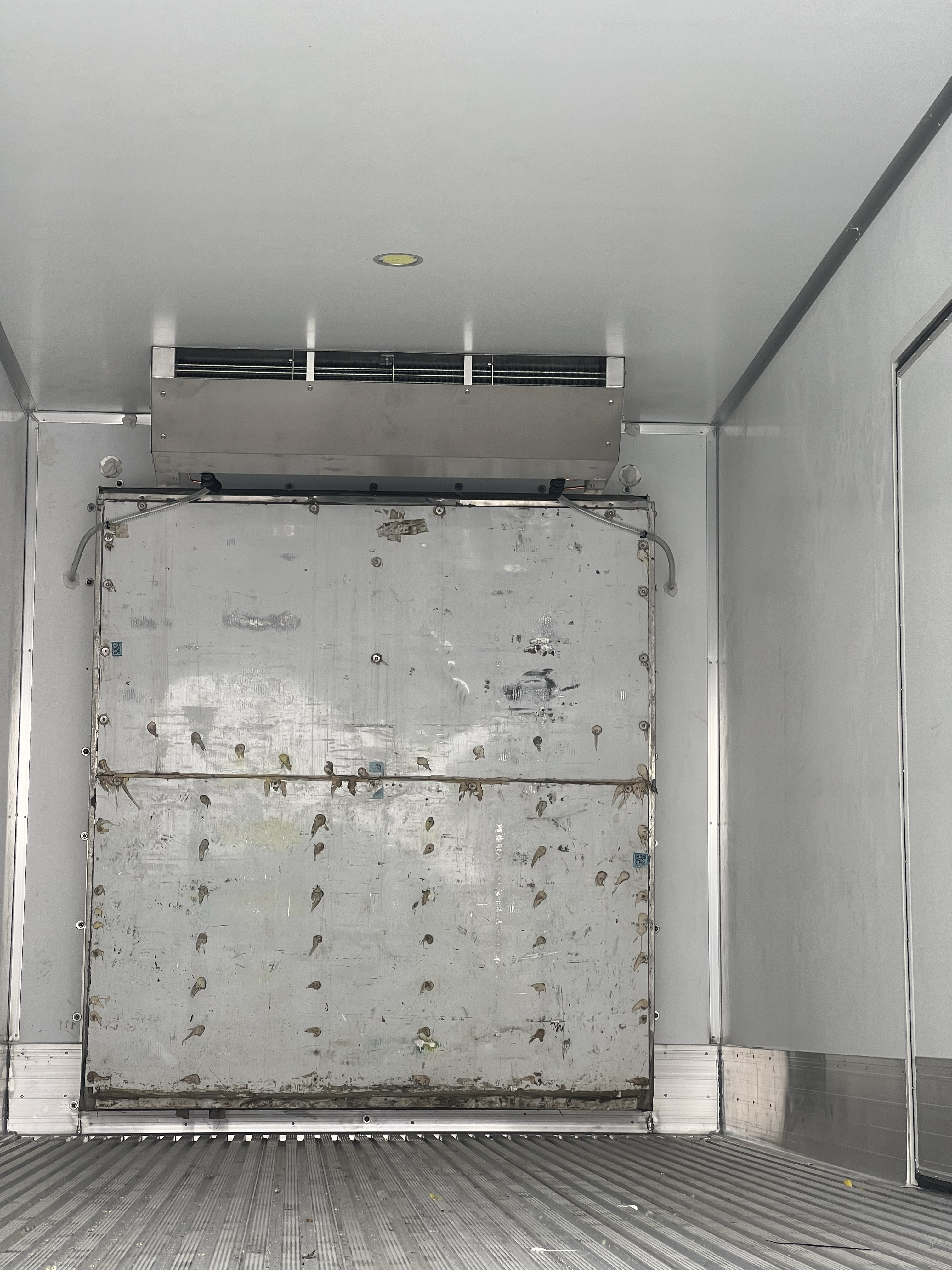 欧曼小行星小三轴冷藏车