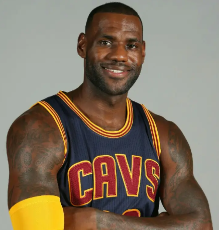 cleveland23号球衣是谁穿的