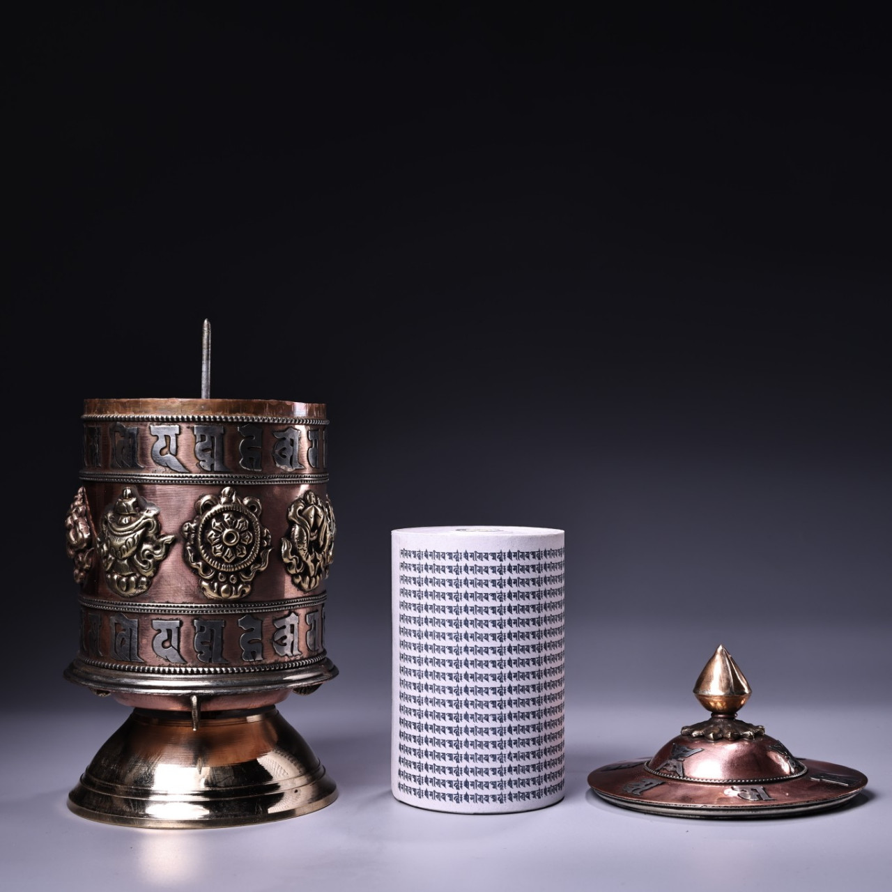 尼泊尔回流纯铜高浮雕錾刻镶嵌经文吉祥八宝鎏银莲花佛塔转经轮  十轮