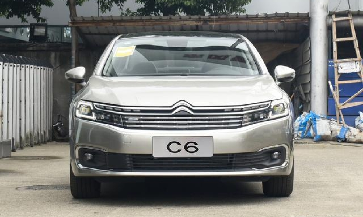 沦为无人问津的好车,底盘达百万级雪铁龙c9,喝92油,9月销量7台