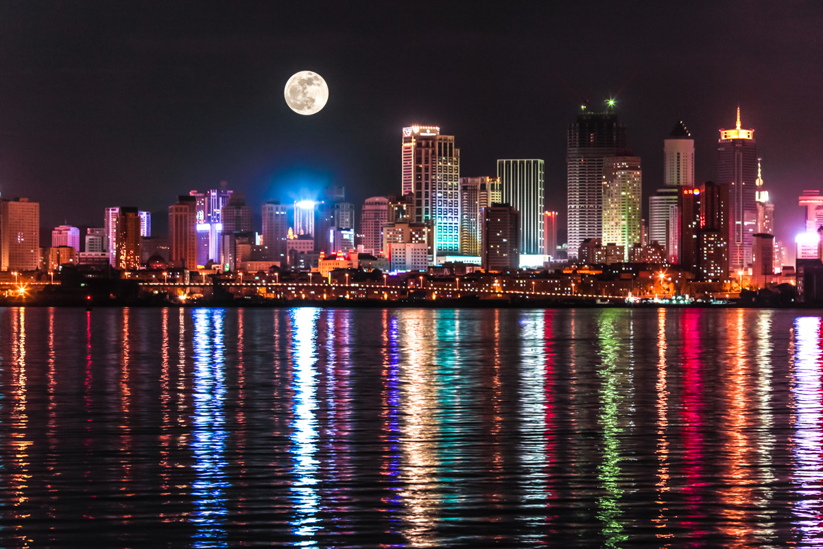 大连甘井子区夜景图片