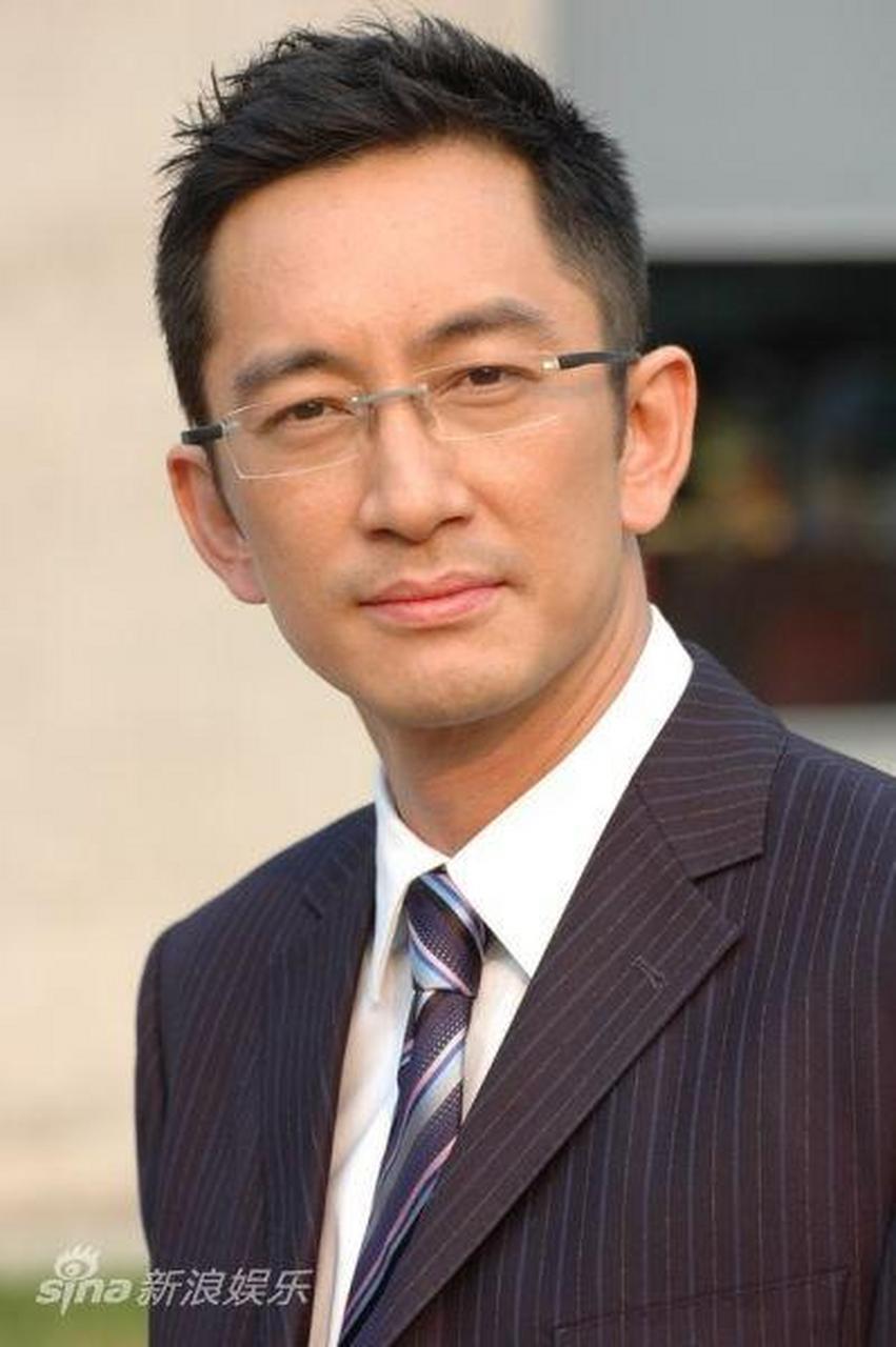 吴启华访谈节目内涵剧组女演员,时候道歉却称是节目效果吴启华作为