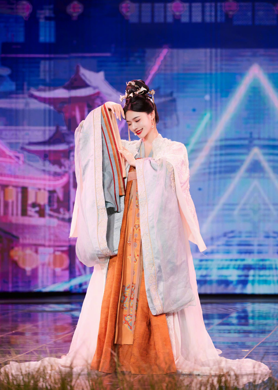 林允宋服之舞#林允