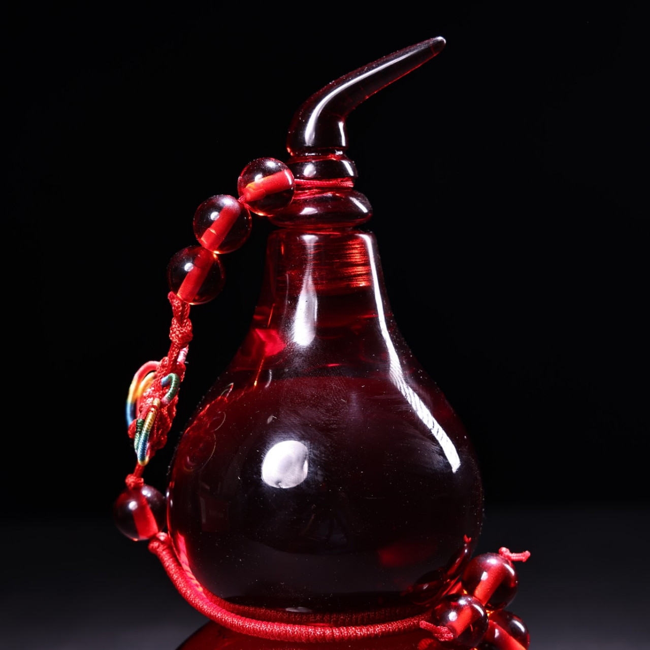 珍品旧藏收罕见血琥珀雕刻葫芦 品相保存完好    造型独特别致  配老