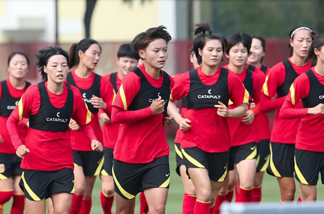 唐佳麗張琳豔再度留洋 中國女足依然是亞洲強隊 恢復自信很重要