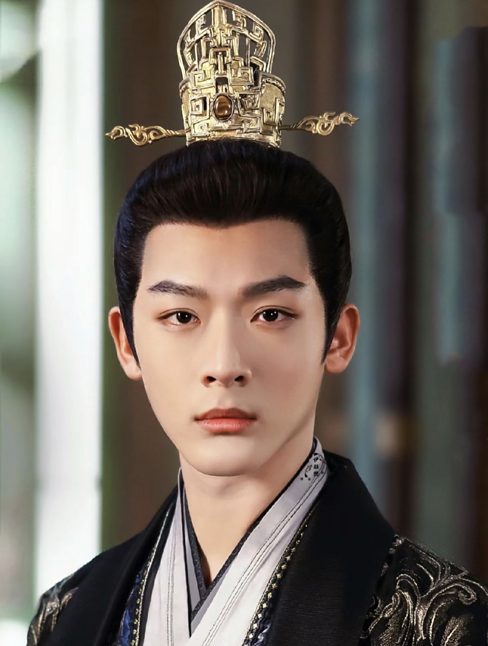 苍玄对小夭说他以后会做好哥哥的时候,他也在努力