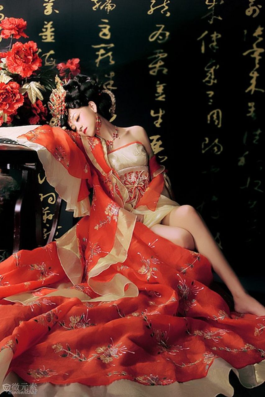 漫画风古典美女vs真人版古装美人图,大家更喜欢哪一种呢?