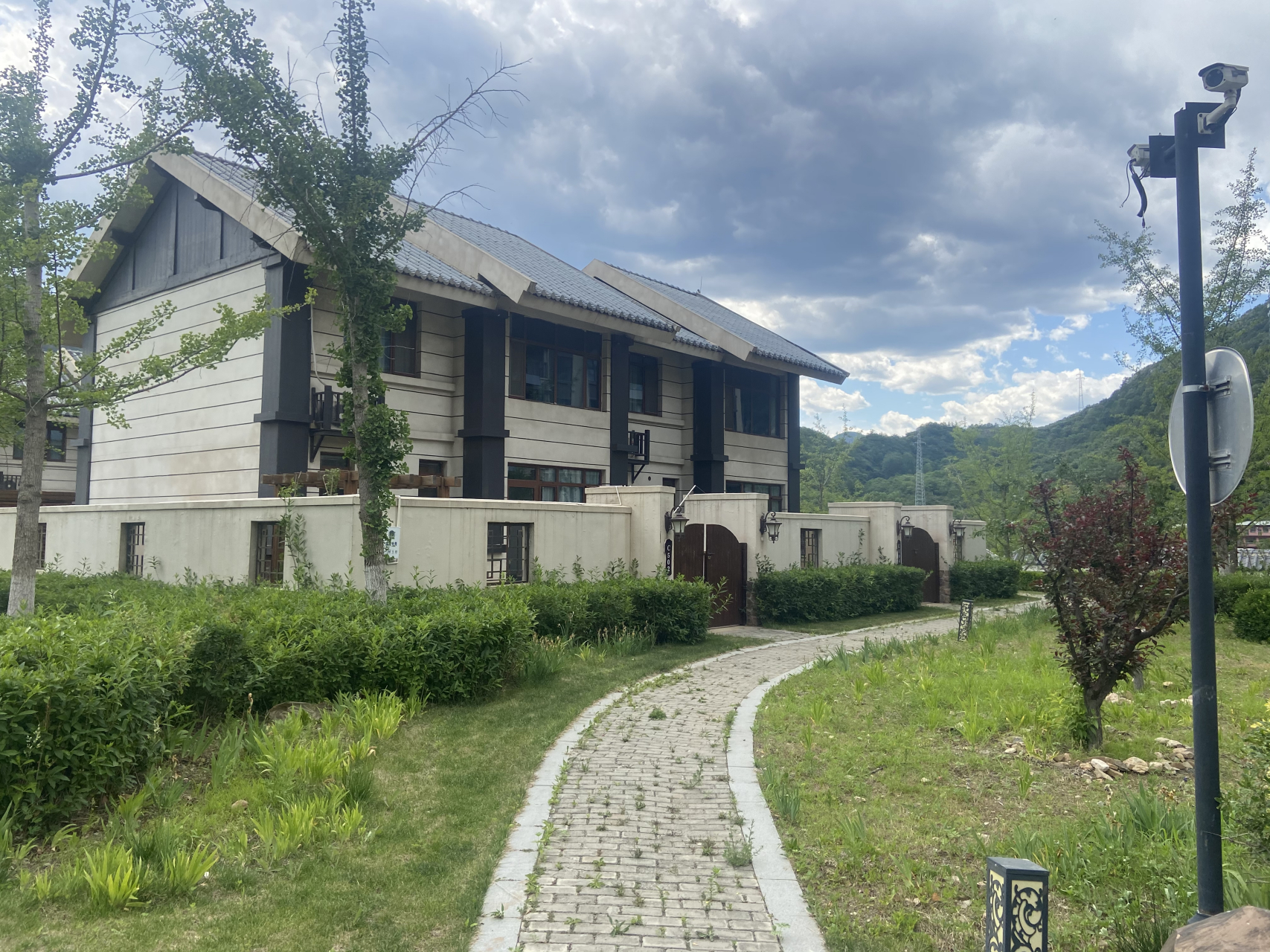 青松岭阿尔卡迪亚度假酒店 环境不错 端午节还有一系列的活动 适合一