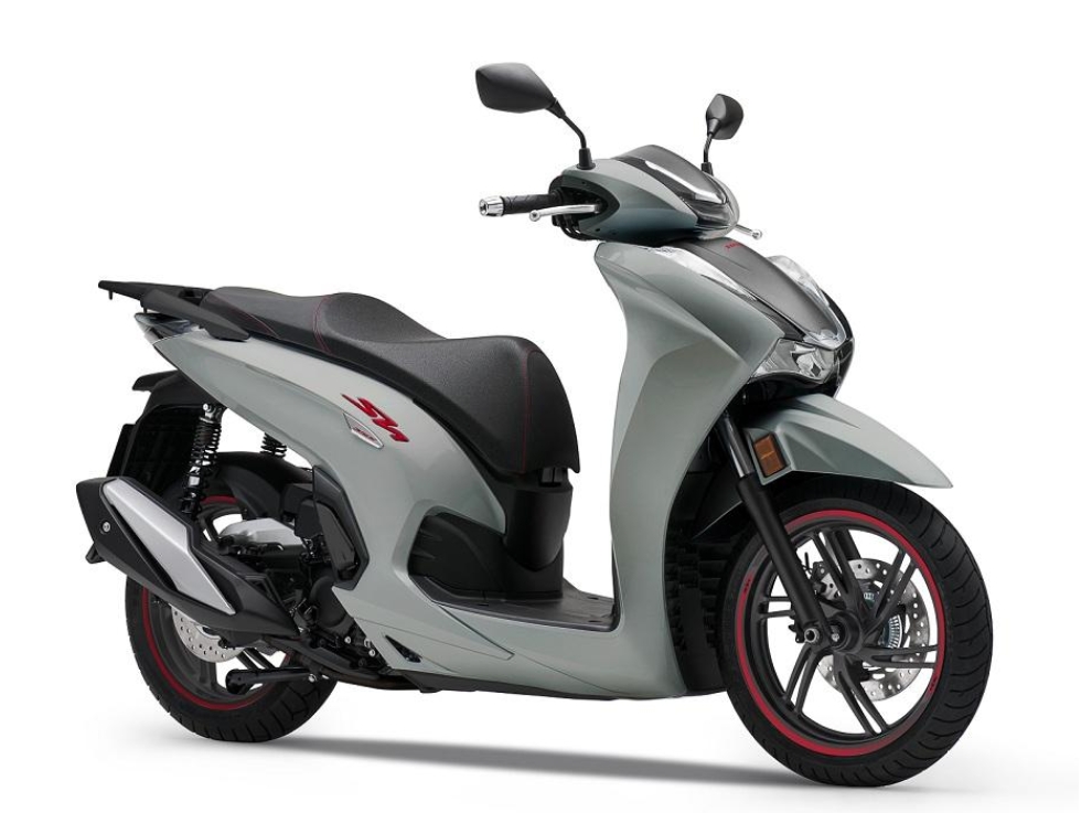 4万出头,本田在越南上市新车:350cc中型踏板,油耗低,配置亮眼