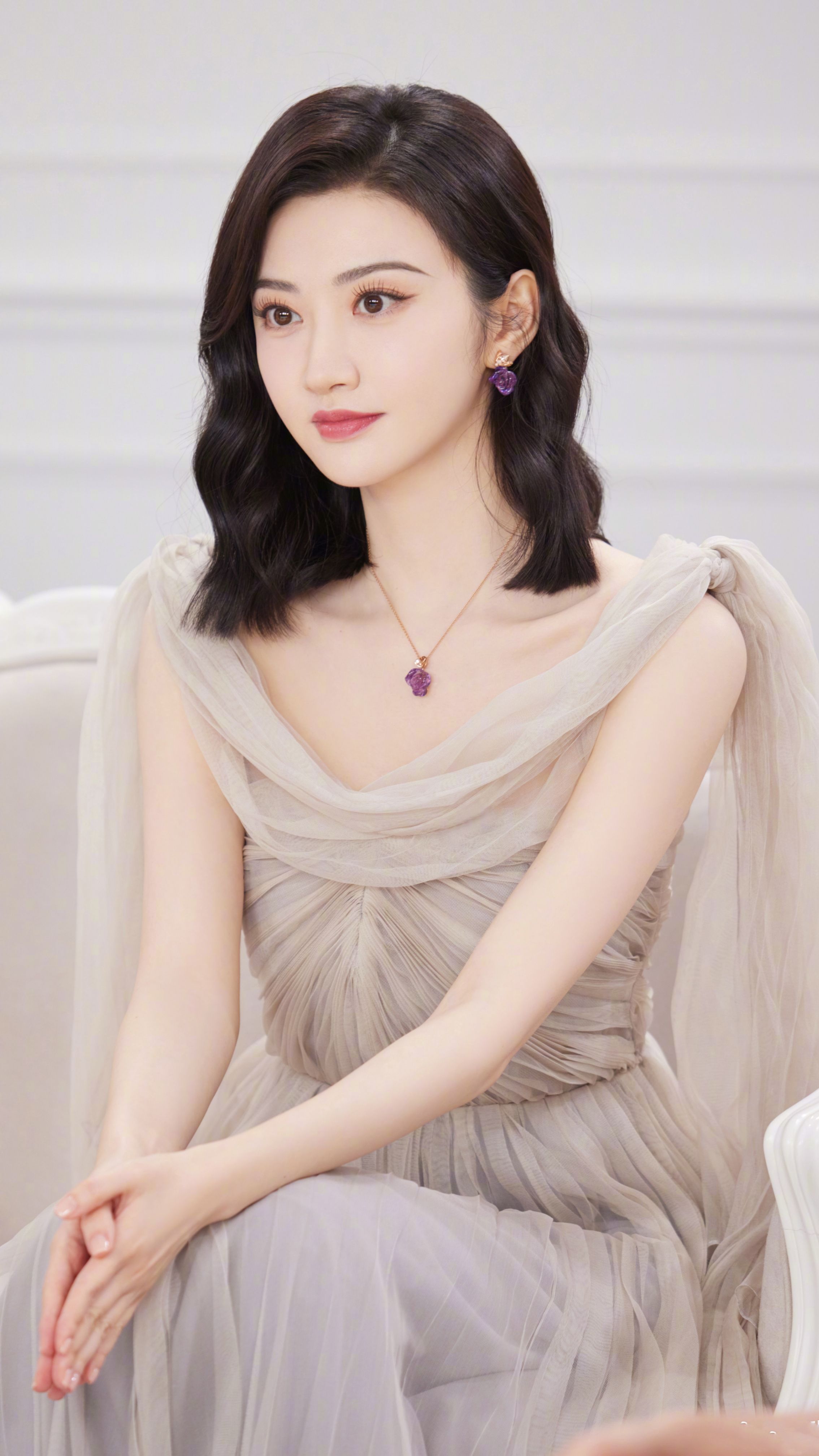 景甜永远都是那么白