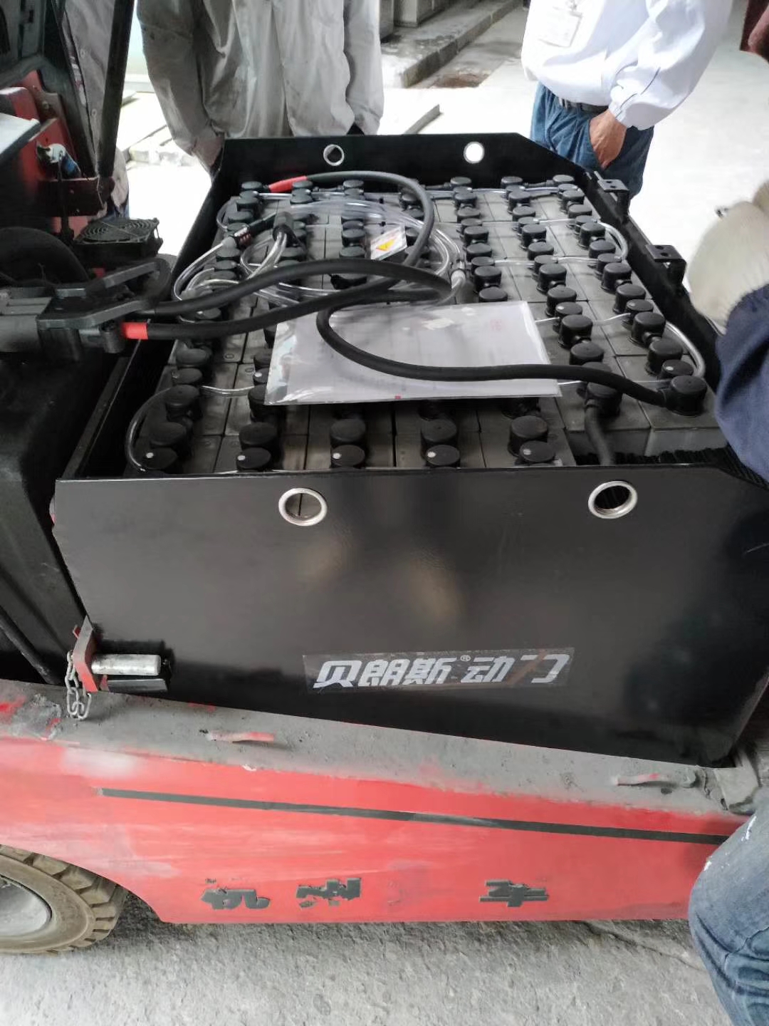 铅酸蓄电池的保养与维护