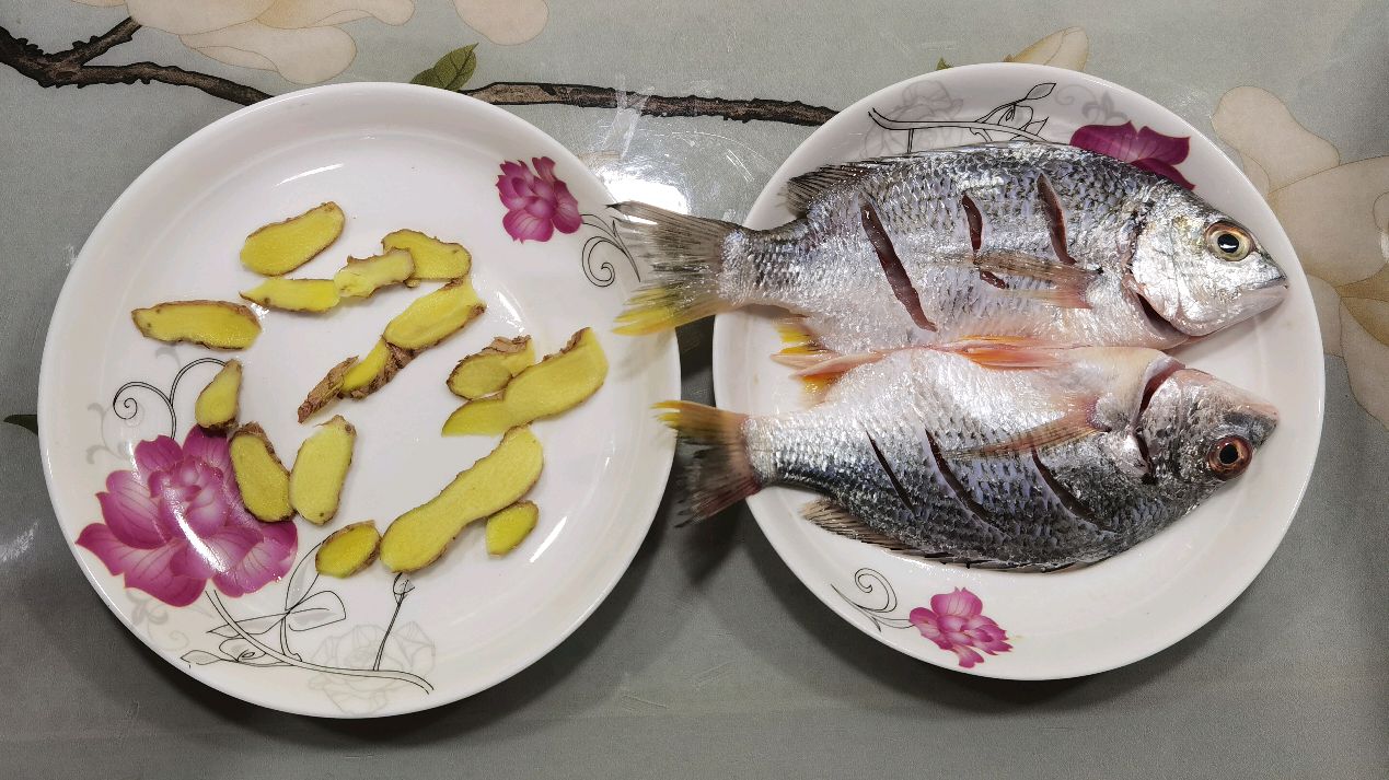 姜香黄翅鱼,酥脆的鱼皮、咸鲜恰好的鱼肉,下酒菜,美味