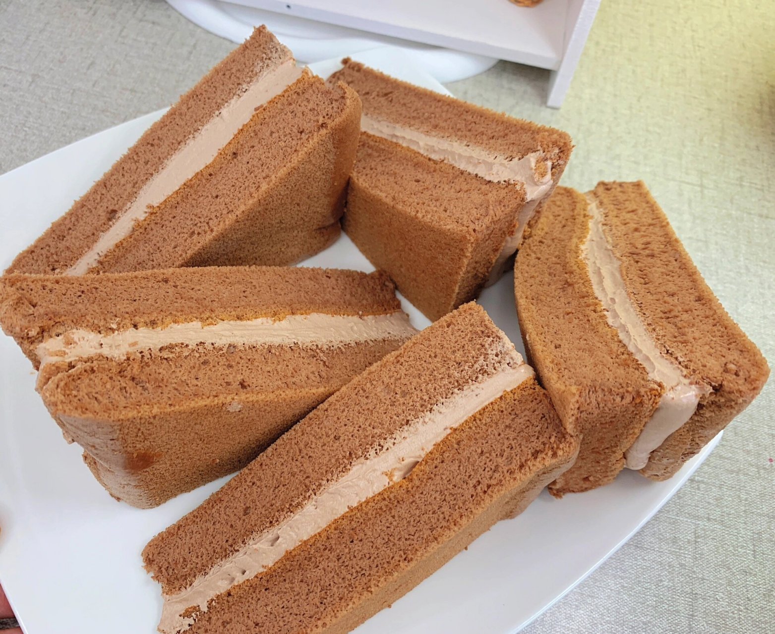 可可奶油三明治蛋糕!简单快手!松软绵密,好吃不腻!