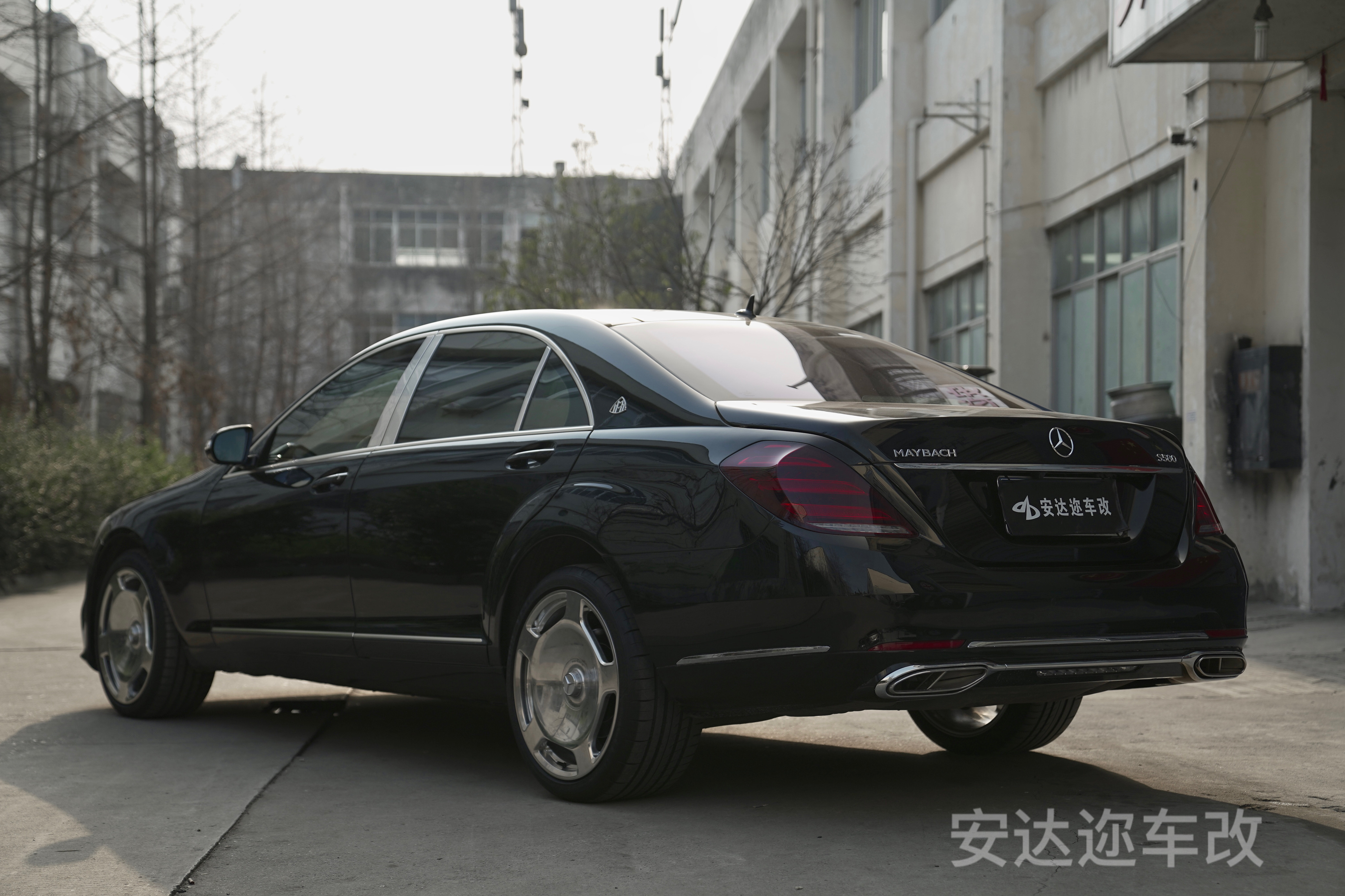 奔驰s221老款改装新款222迈巴赫