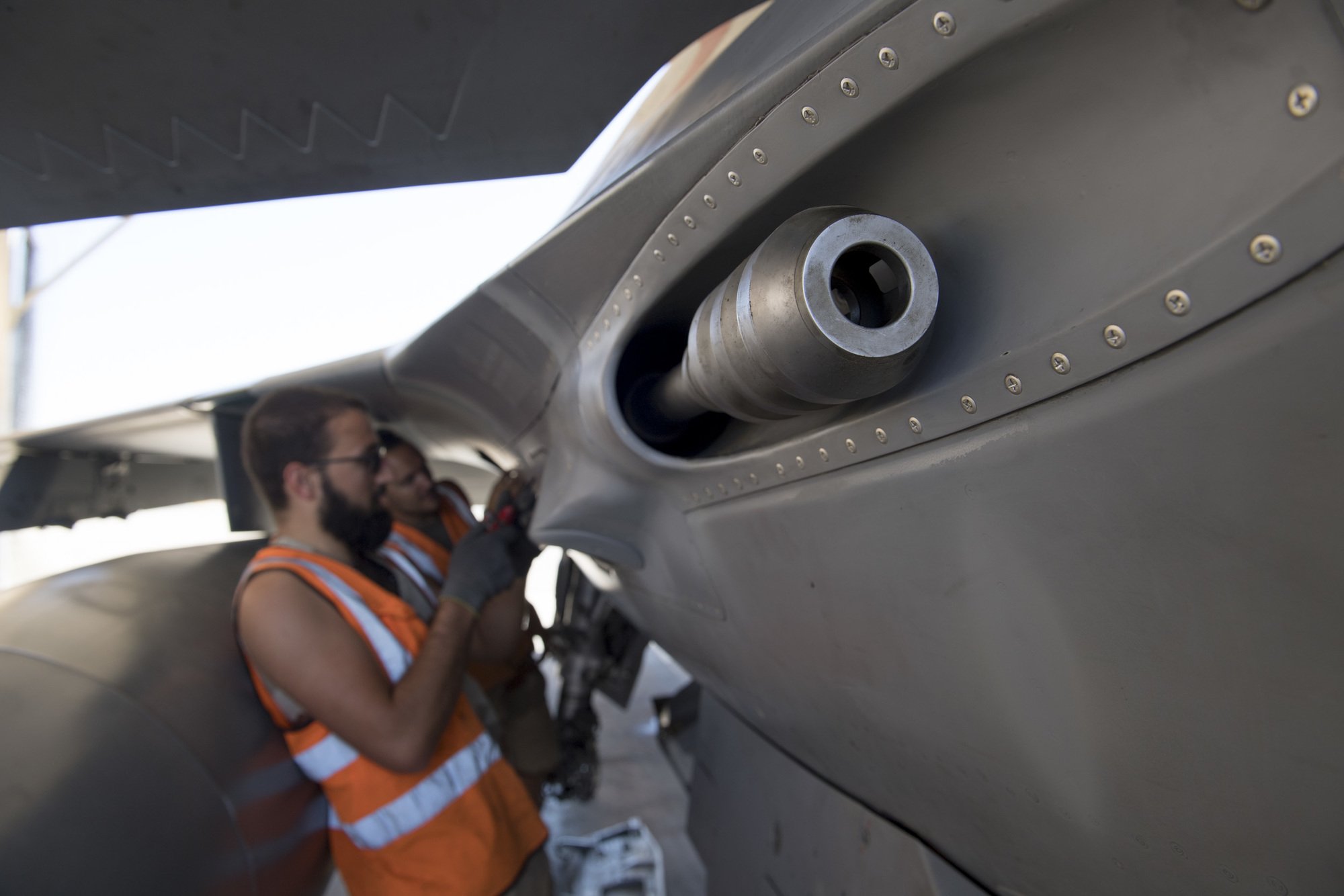 为什么美系战斗机机炮备弹量是几百发,而苏系战斗机