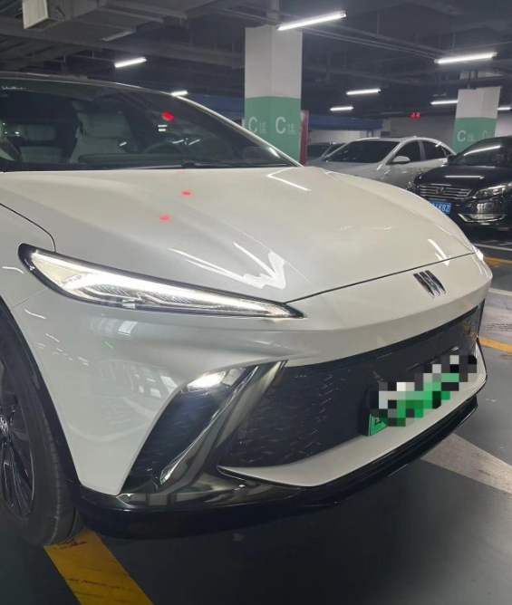 适合女生开的车——别克e4