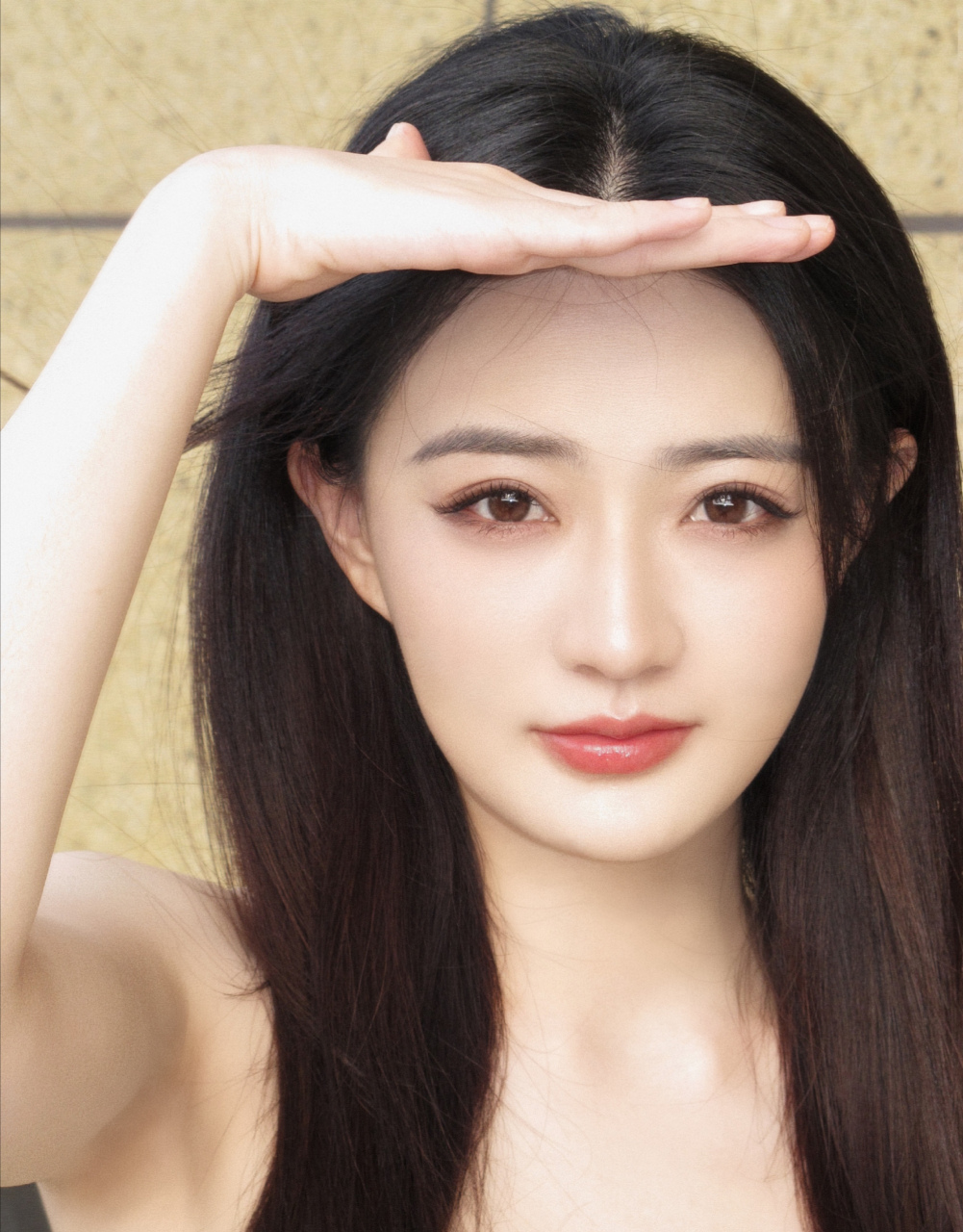 徐璐这组写真好有青春疼痛文学女主的感觉!