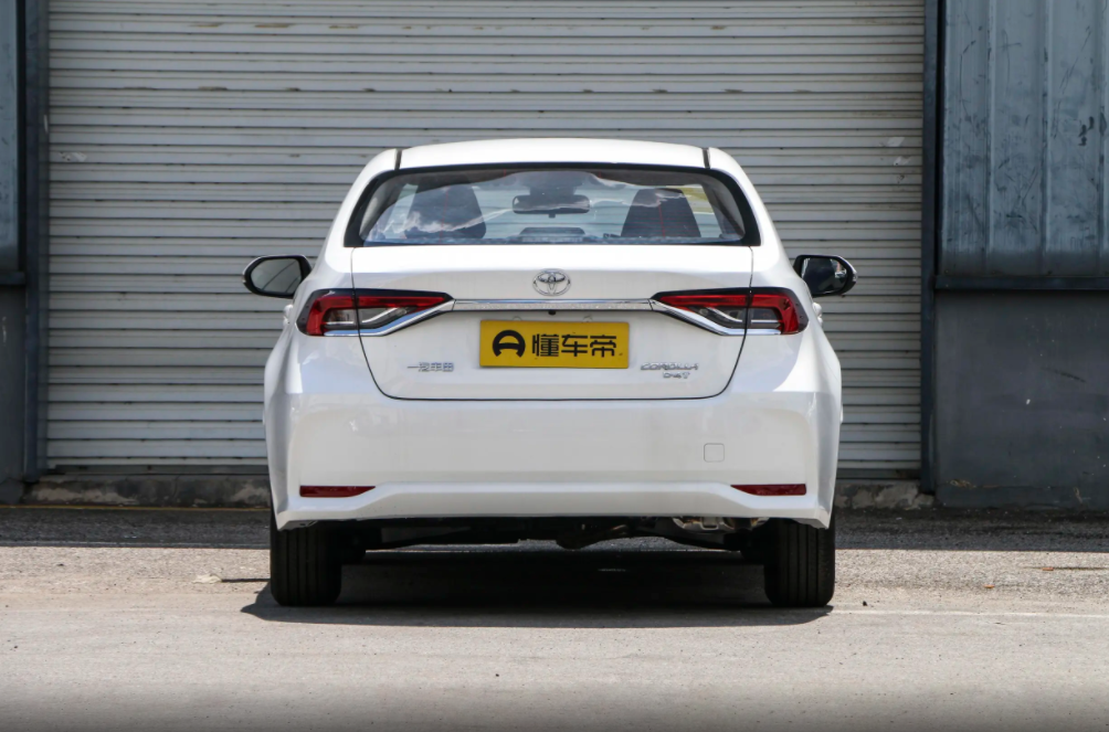 2023款丰田卡罗拉,紧凑型家轿,产品力出色,配置完善,适合家用