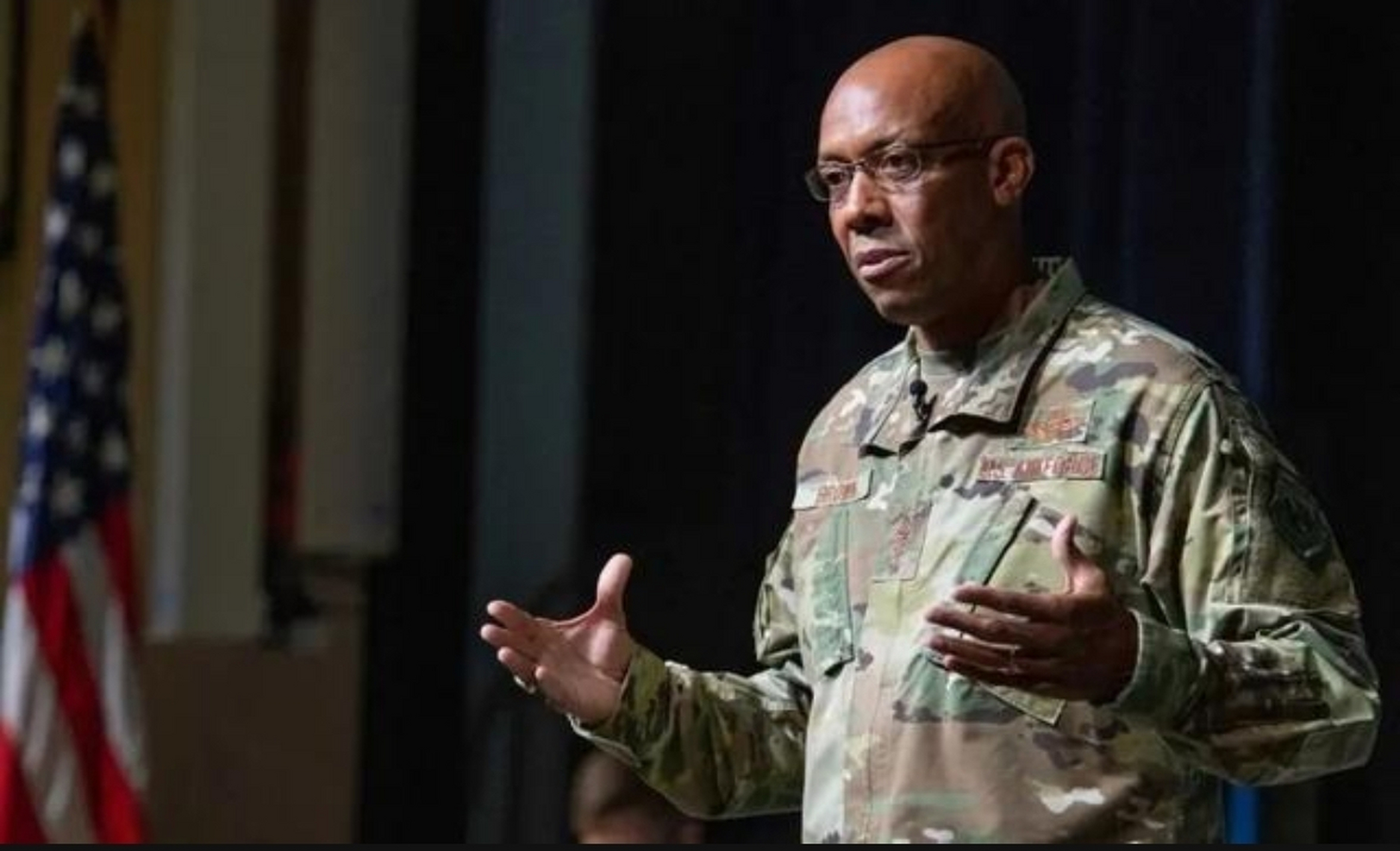 美国空军最高将领布朗将军坦言:美国军方在电战方面已经"丧失了肌肉