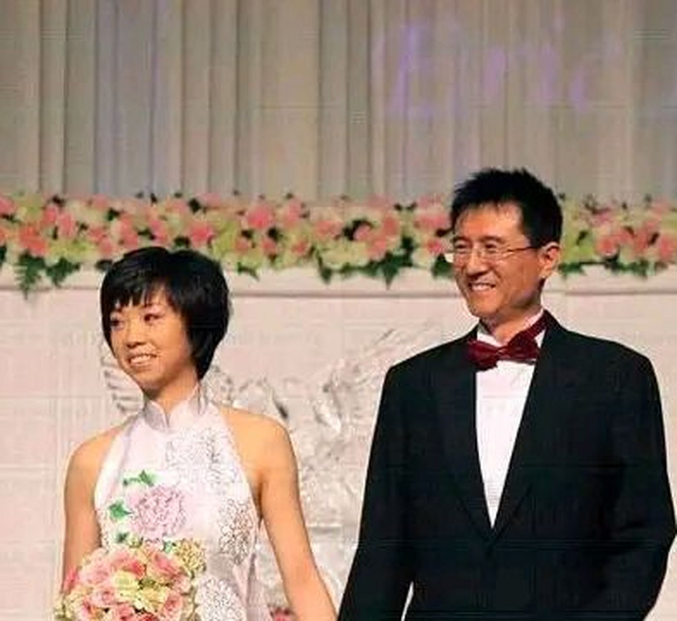 2009年,28岁的张怡宁嫁给48岁身家300亿的富豪徐威.