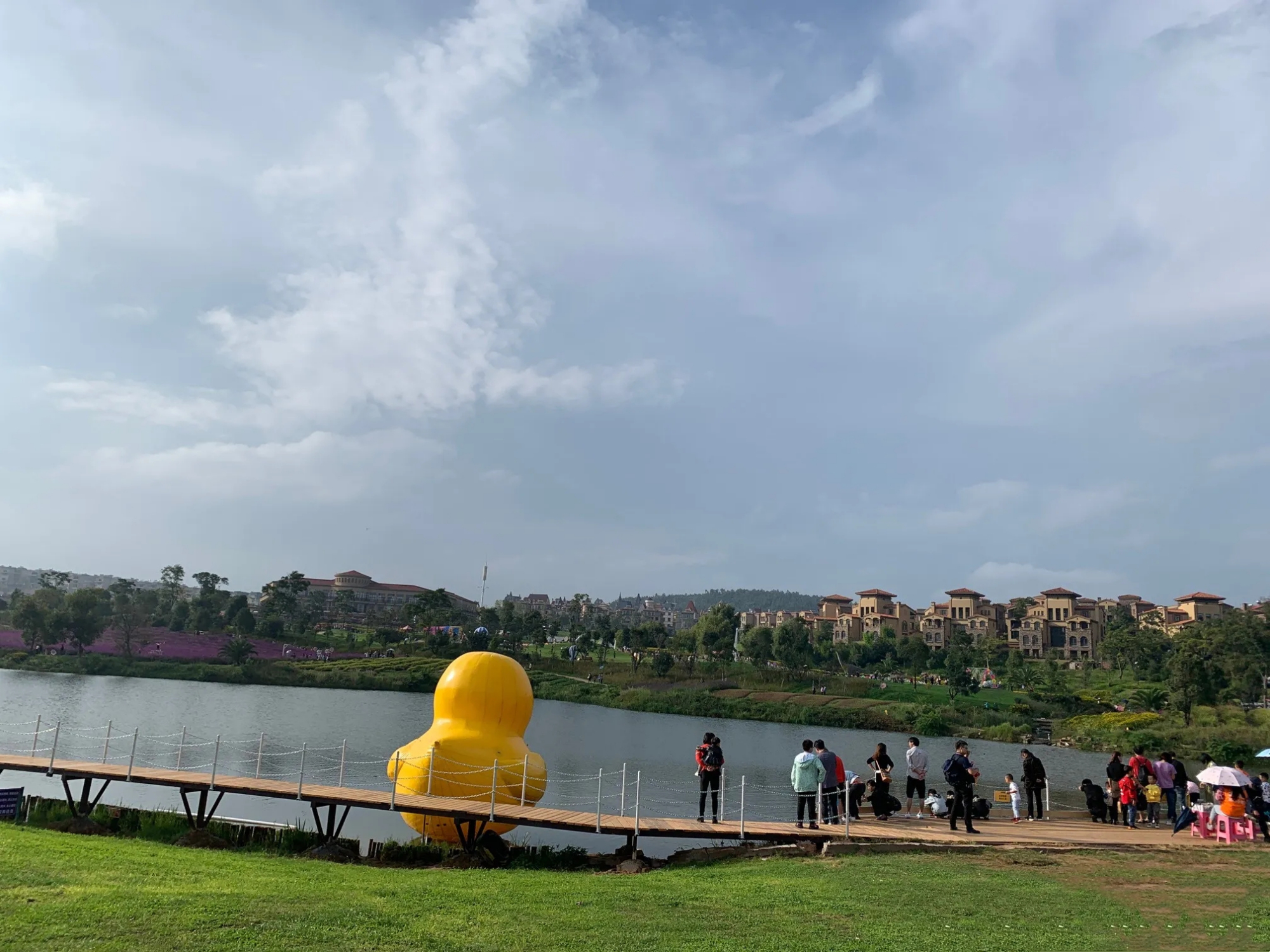 曲靖金麟湾爱情小镇,你们觉得这里怎么样