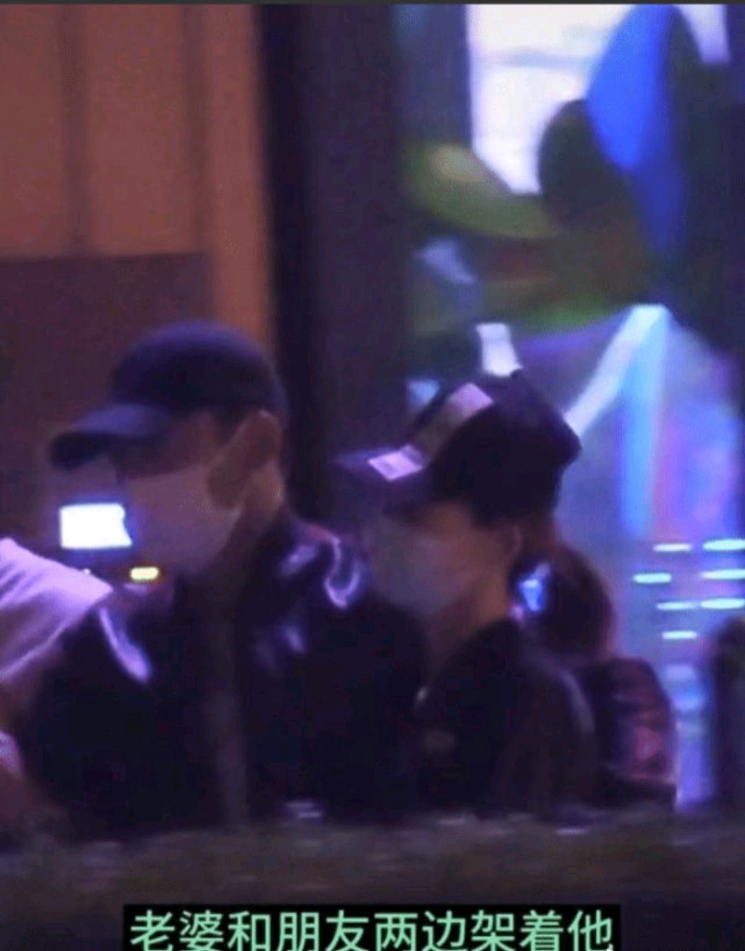 郑恺在酒吧狂欢,醉酒献唱让美女尖叫不止!