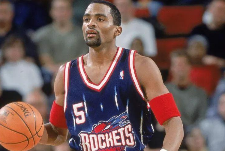 5号球衣篮球明星