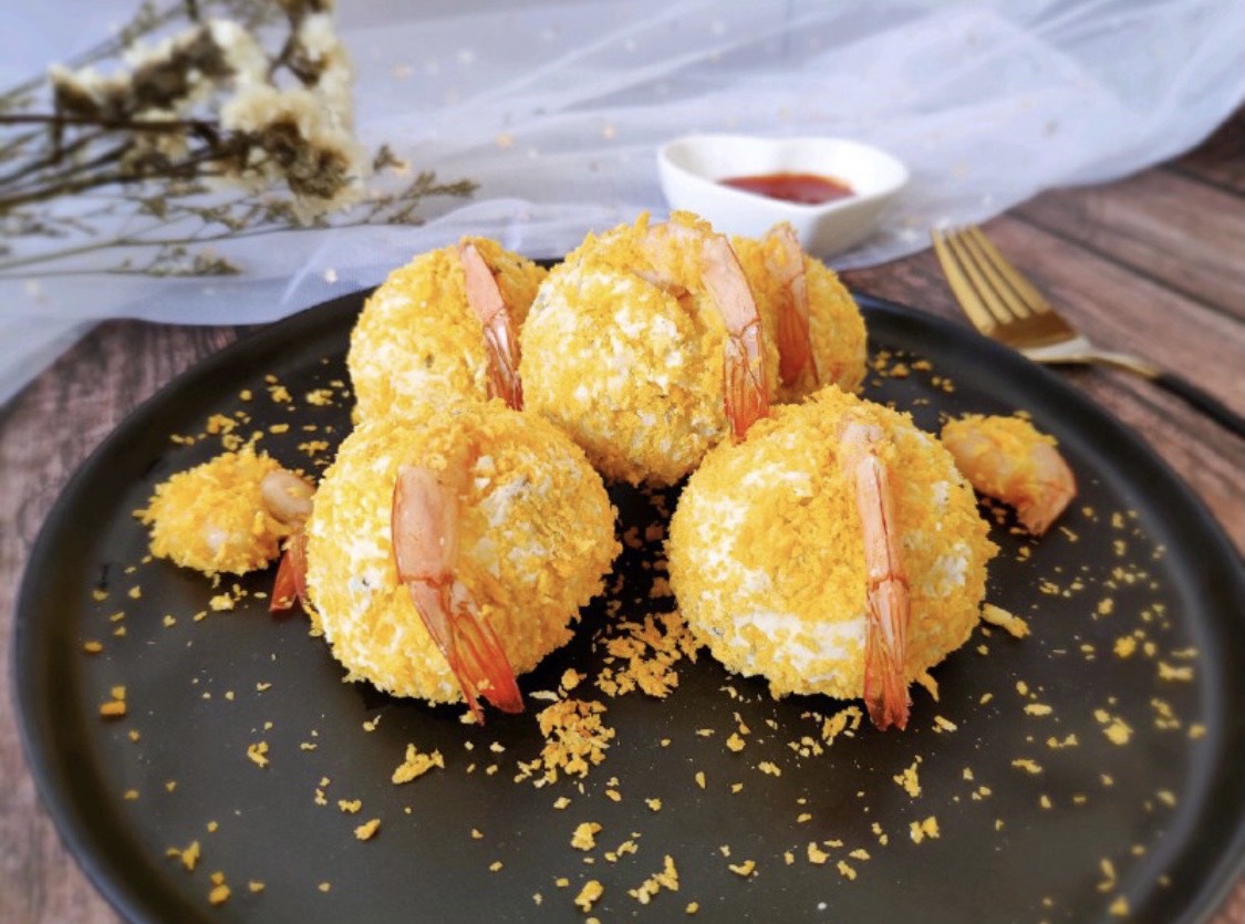 休闲零食小吃——黄金虾球