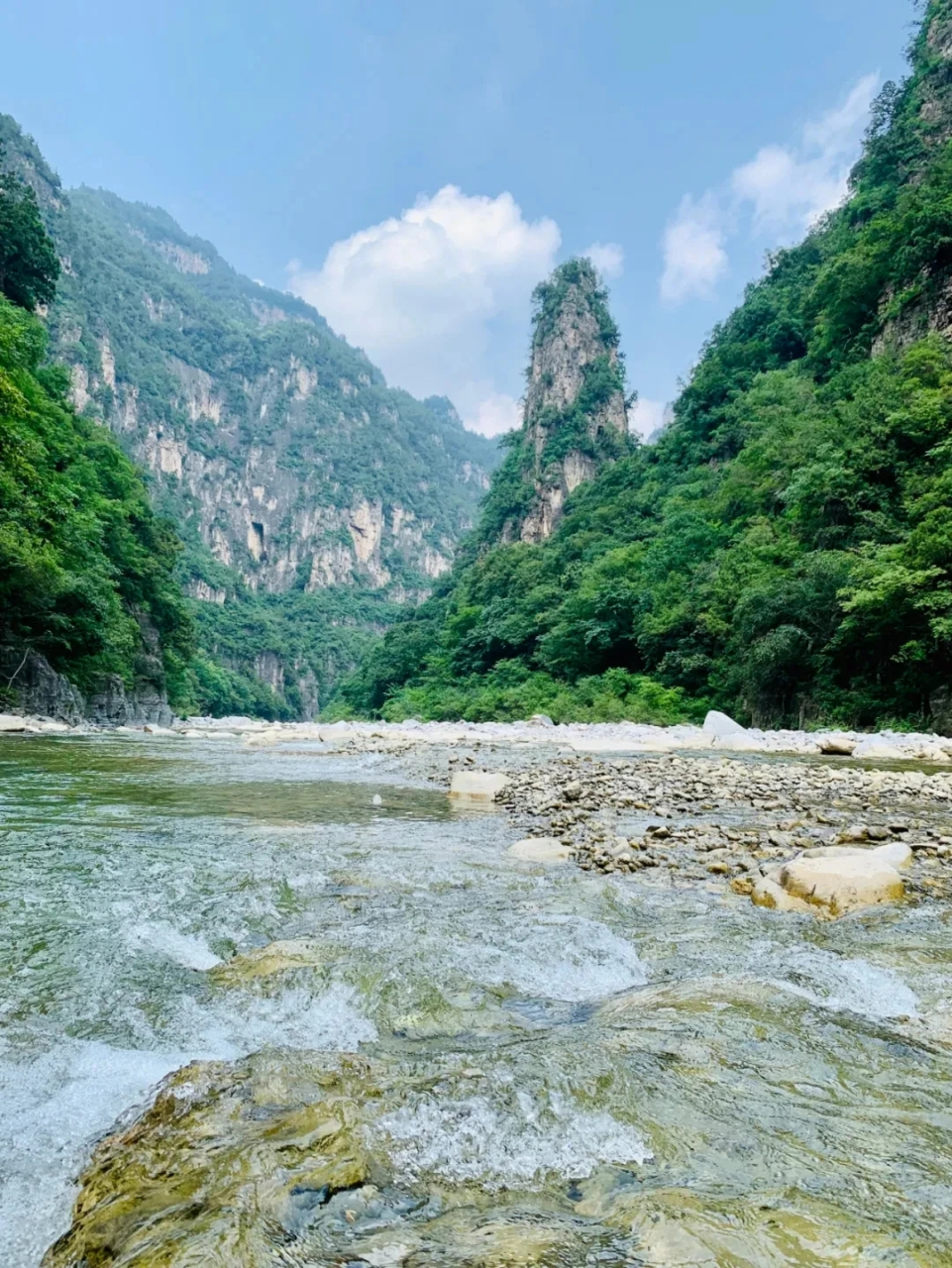 郑州周末去哪玩# 周末,应朋友之邀,到焦作市净影风景区考察.