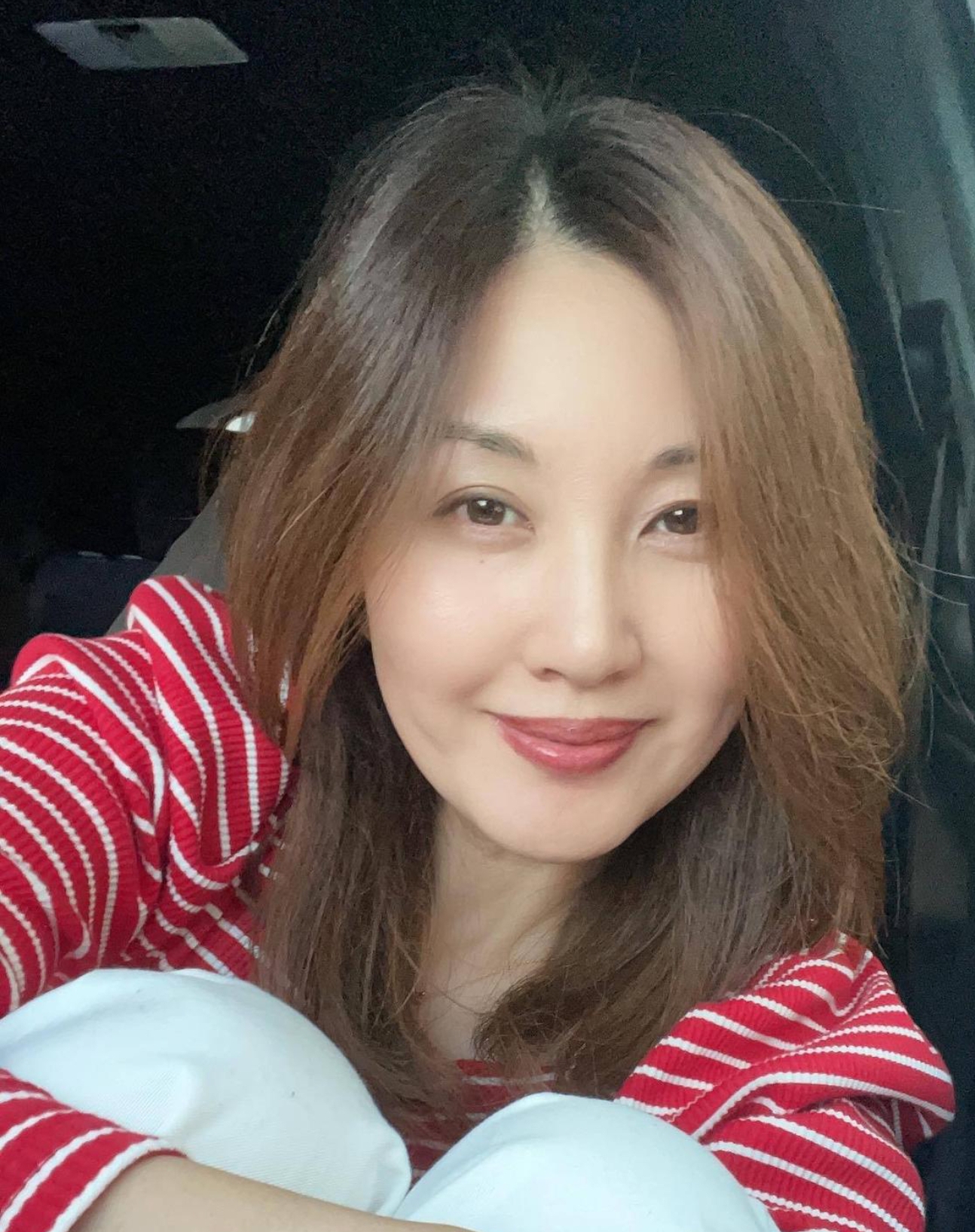 穿着打扮应该土 40岁女人迷人的打扮40岁土里土气冬瓜脸美女图片,40岁