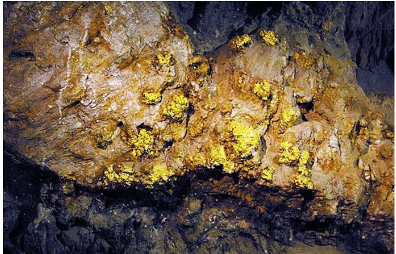 世界"尴尬"的金矿,满地是金子却几乎没人去挖,淘金人:太难了