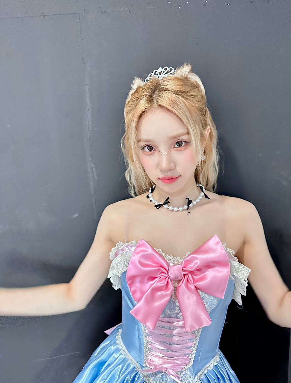 宋雨琦# #助我上热门#  宋雨琦美图纯享版,非常适合拿来当手机屏幕