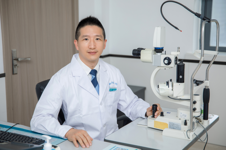 陈世豪:想把眼镜"戴在"角膜上 合理认知与风险把控不能少