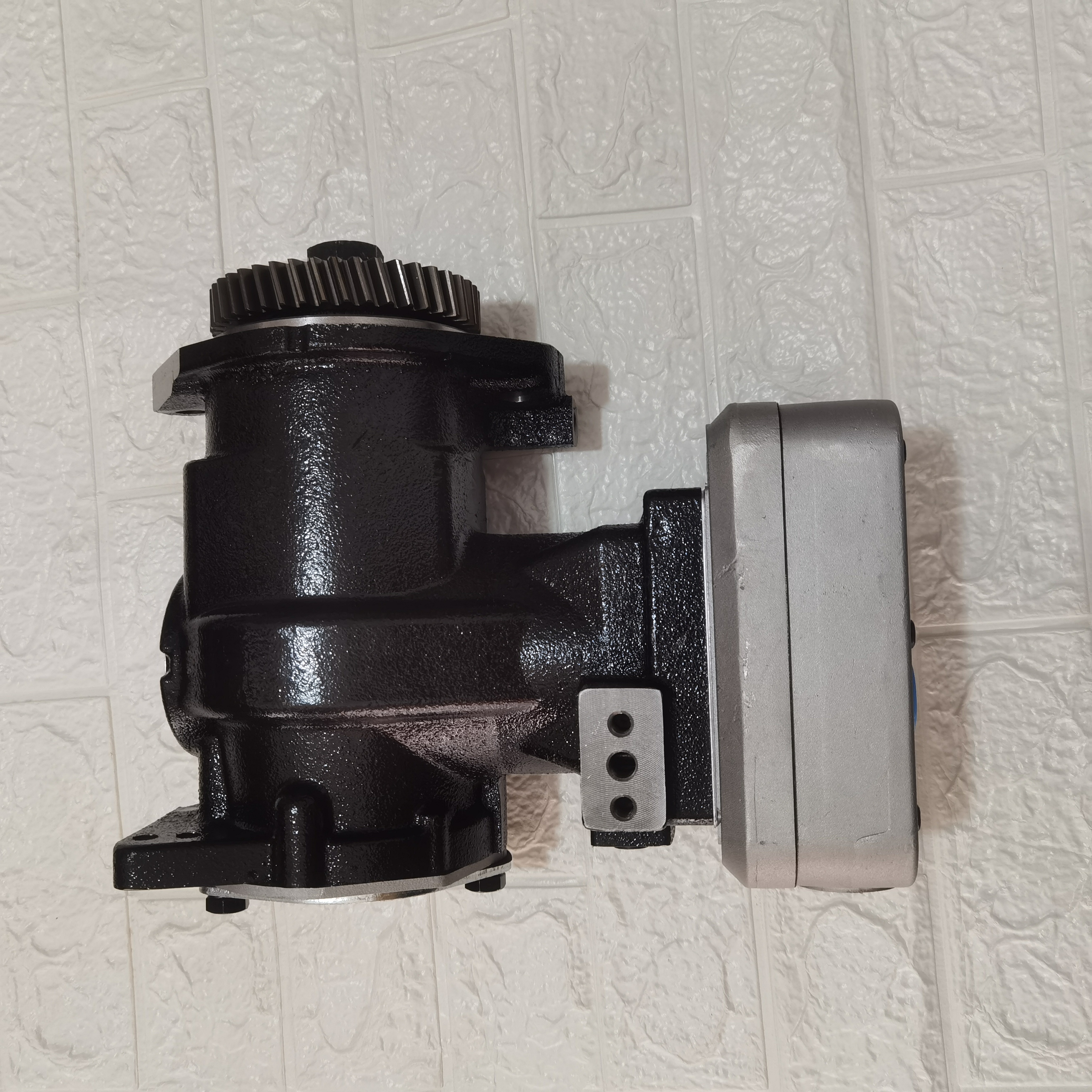 金龙金旅宇通海格中通申龙客车配件